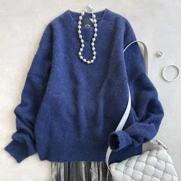 새상품급 ATON 에이톤//알파카 울 크루넥 블루 사이즈 2