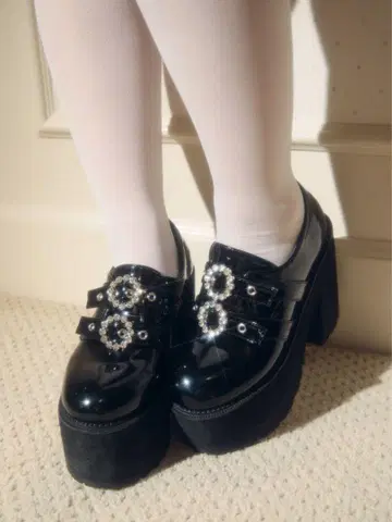 BUBBLES 더블 버클 통굽 신발