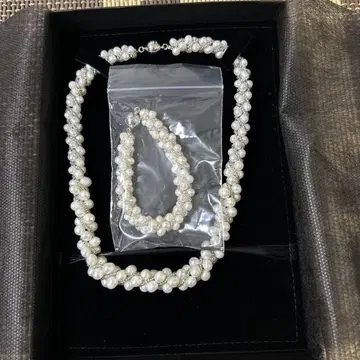 진주 목걸이