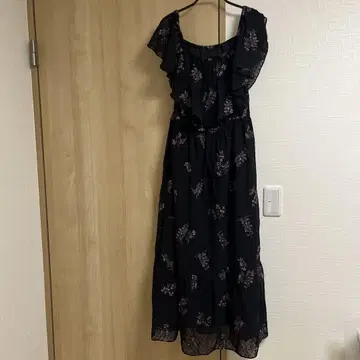 새상품 미사용 원피스 블랙 검정 롱 원피스 그레이스 콘티넨탈