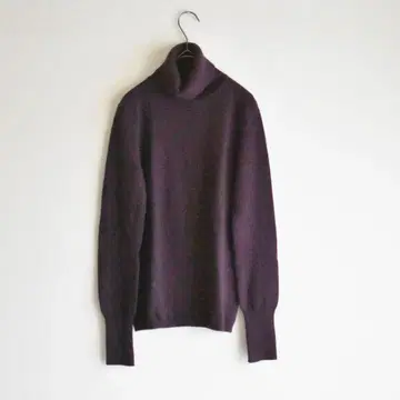 유니클로 캐시미어 터틀넥 스웨터 퍼플 M 고급 보라색 uniqlo