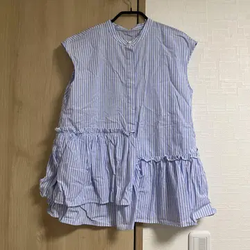 새상품 미사용 여성용 상의 슬리브리스 스트라이프 노리즈몰