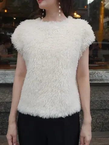 [ HEYON/헤 ] fur gilet 퍼 베스트