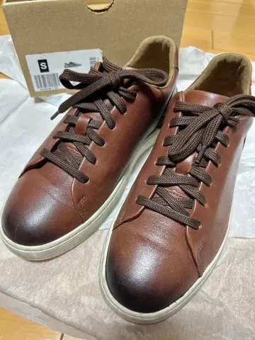 Clarks 브라운 스니커즈 24.5cm