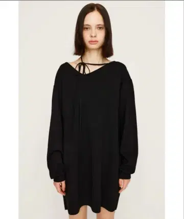 ASYMMETRY NECK LOOSE OP SLY