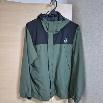 GERRY x ZIPFIVE 콜라보 마운틴 파카