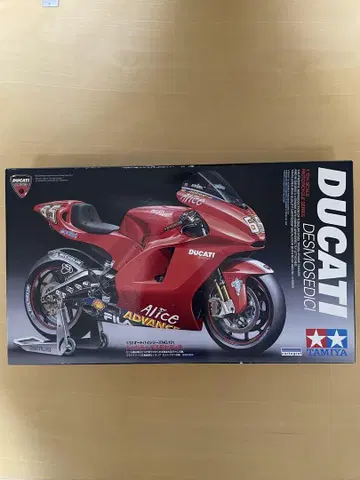 DUCATI DESMOSEDICI 1/12 프라모델