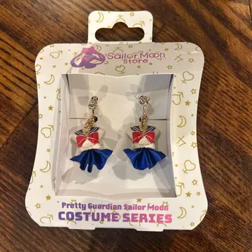 세일러문 코스튬 귀찌