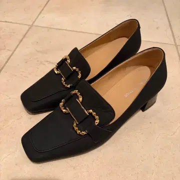 GRACE AVENUE 로퍼 블랙 24cm