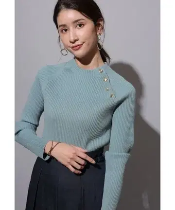 1회 착용 저스길리티 멀티 버튼 리브 니트