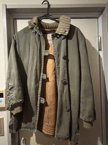 BRENT SPORTS MAN 자켓 올리브 그린