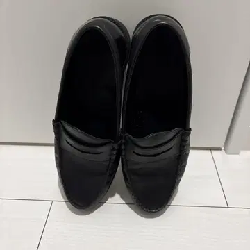 ZARA 블랙 가죽 로퍼