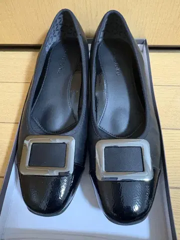 후와라쿠 스니커즈 펌프스 (버클 타입) 3E 방수 24cm 블랙