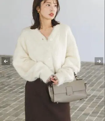새상품급! noble 알파카 혼방 샤기 숏 가디건 화이트