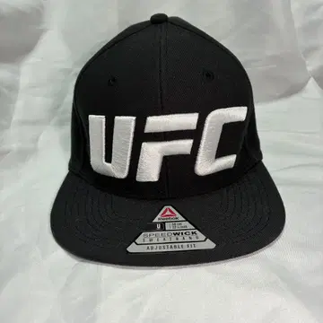 초레어! 리복 UFC 플랫 피크 캡