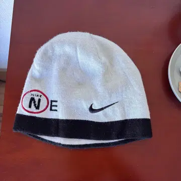 00s archive beanie white 니트 모자 BS08