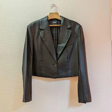 자라 크롭 인조 가죽 자켓 블랙 L