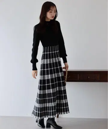 체크 자카드 니트 원피스