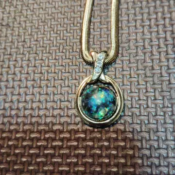 오팔 펜던트 목걸이