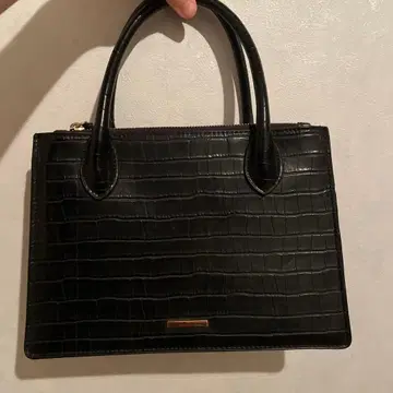 moussy 블랙 크로커다일풍 핸드백