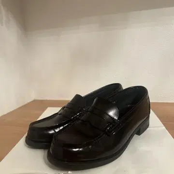 HARUTA 다크 브라운 로퍼