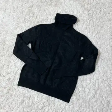 [ c6450 ] UNIQLO 캐시미어 터틀넥 스웨터 긴팔 블랙
