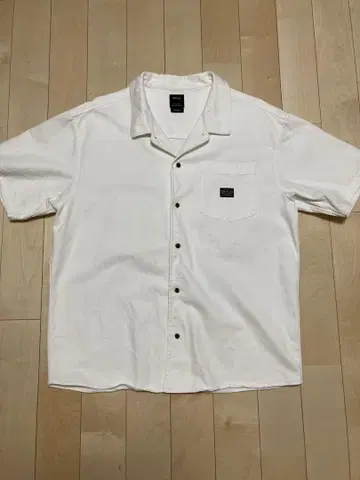 RVCA 화이트 버튼 셔츠
