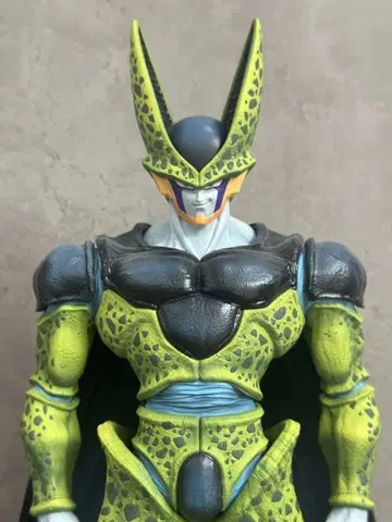 드래곤볼 셀 액션 피규어