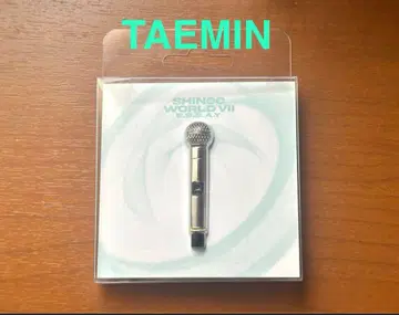 TAEMIN SHINee WORLD VII 마이크형 핀 배지