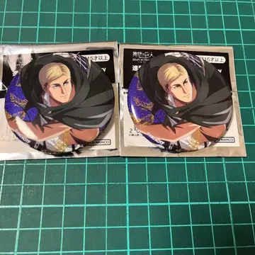 진격의 거인 attack on memory 글리터 캔뱃지 2점 엘빈