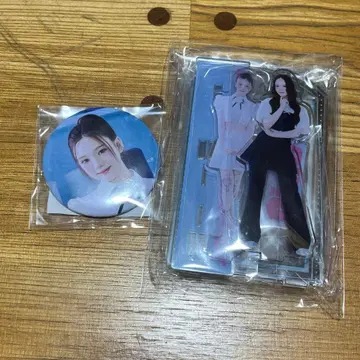 NiziU 리오 아크릴 스탠드 캔뱃지