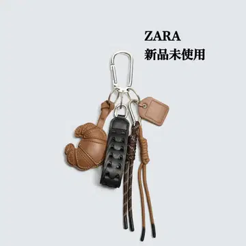 완판템 ZARA 멀티 참 키링 택 포함 새상품