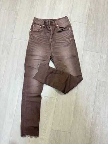 EMODA 브라운 스트레이트 데님