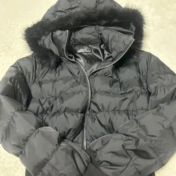 SHEIN 블랙 다운 자켓 EU 38