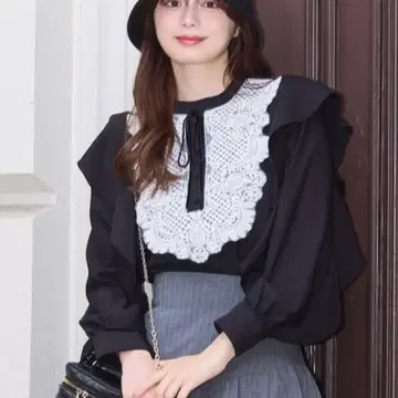 안미르 블라우스