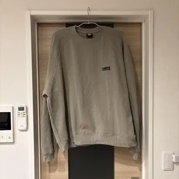FREAK'S STORE 빅 실루엣 로고 원 포인트 맨투맨