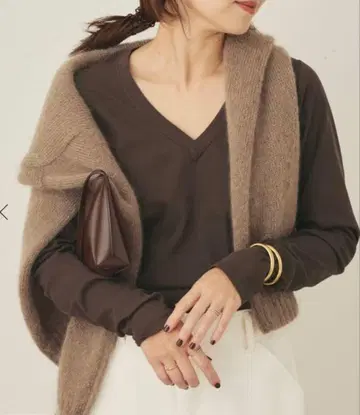 플라주 Vneck 롱T 브라운