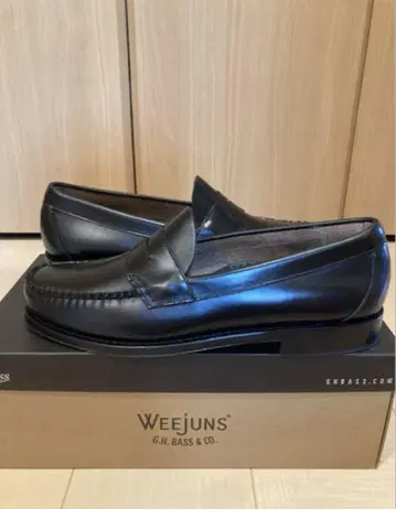 WEEJUNS 블랙 가죽 로퍼