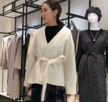 마이 스트라다 울 혼방 벨트 포함 숏코트 화이트