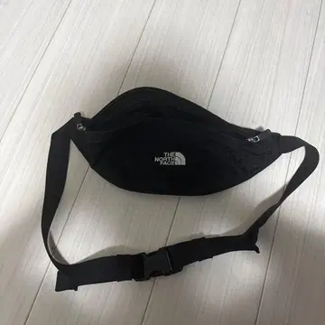 THE NORTH FACE 바디백 블랙