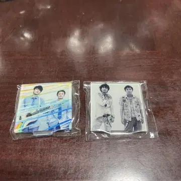유즈 아크릴 스탠드 (2개 세트)