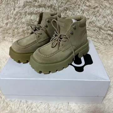 [ 새상품 ] Eytys Tribeca Boots Suede Gobi