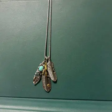 실버 깃털 모티브 목걸이 터콰이즈