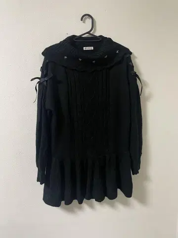 axes femme 터틀넥 니트