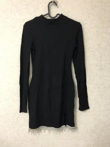 ZARA 미니 원피스 비즈 장식 블랙