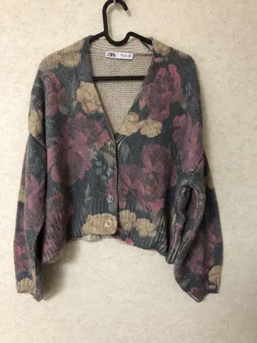 ZARA 꽃 패턴 니트 가디건 긴팔
