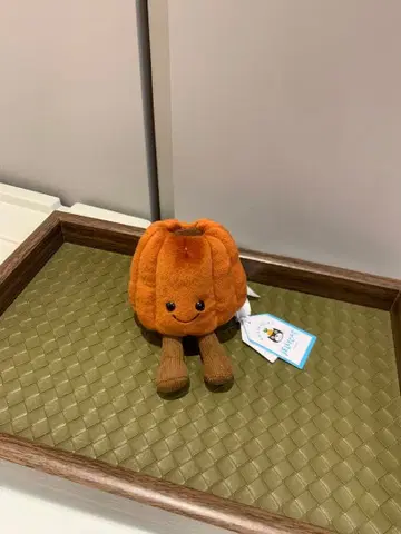Jellycat 제리캣 오렌지 컬러 케이크 모양 봉제 인형