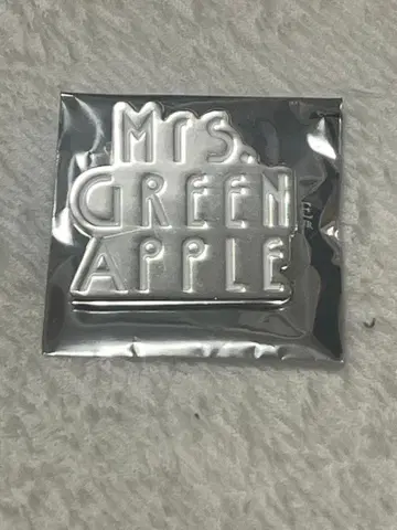 Mrs. GREEN APPLE 핀 배지