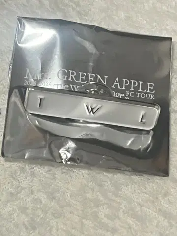 Mr. GREEN APPLE 핀 배지