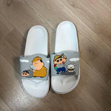 한국 한정판 짱구는 못말려(크레용 신짱) 샌들